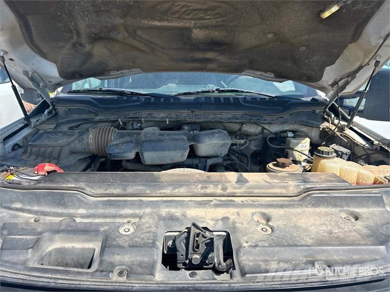 Ford F-250 XL 4x4 Extended Cab Pickup Other