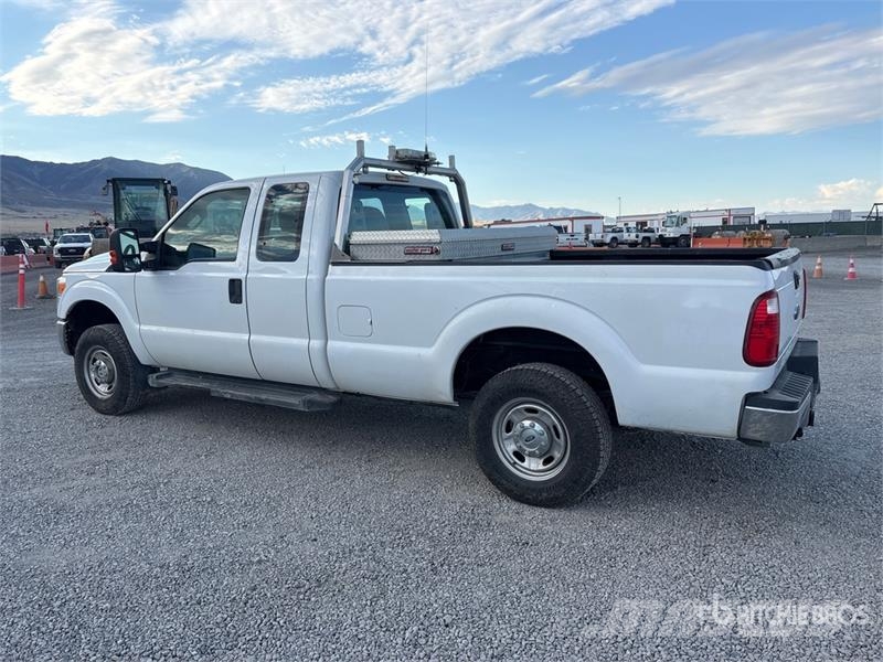 Ford F-250 XL 4x4 Extended Cab Pickup 其他