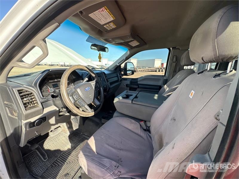 Ford F-250 XL 4x4 Extended Cab Pickup Ostalo