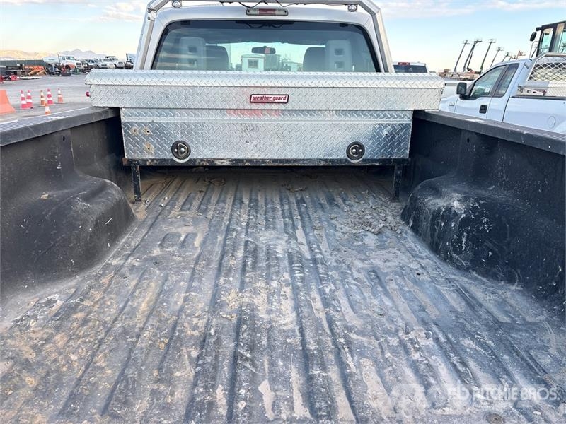 Ford F-250 XL 4x4 Extended Cab Pickup 其他