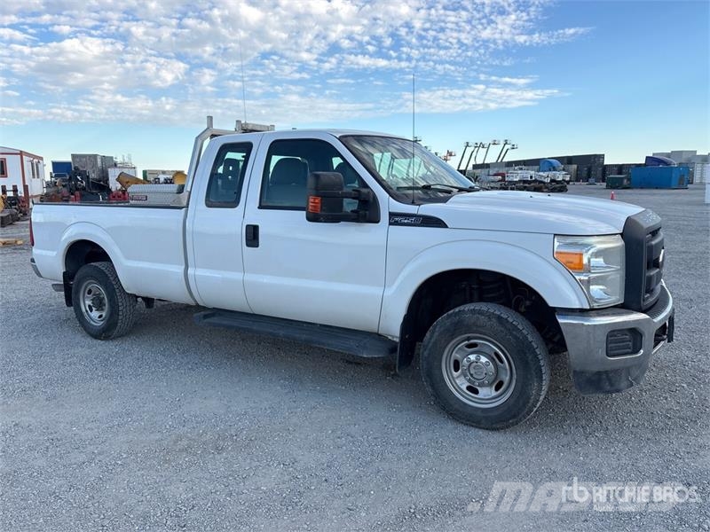 Ford F-250 XL 4x4 Extended Cab Pickup 其他