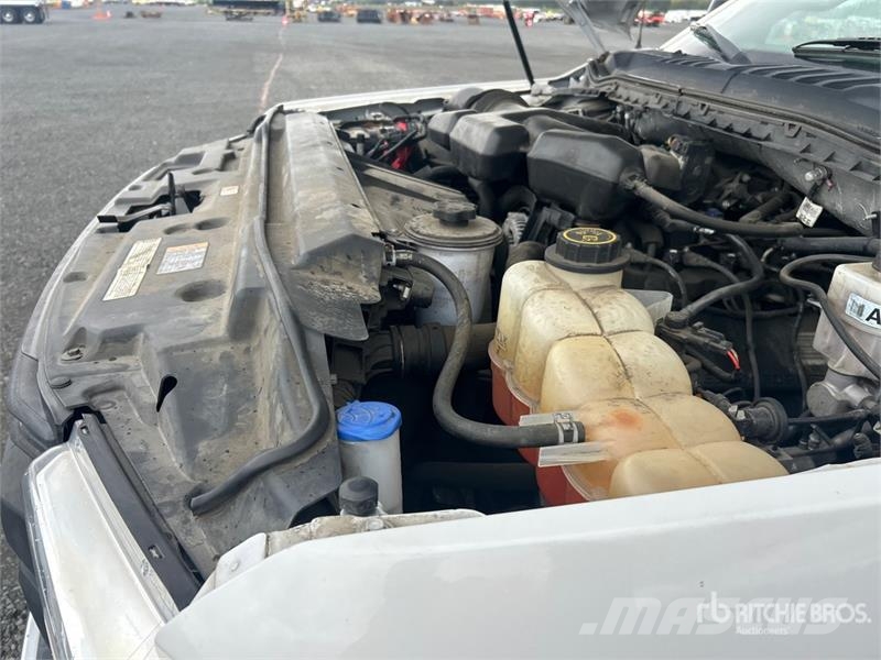 Ford F-250 XL 4x4 Extended Cab Pickup Ostalo