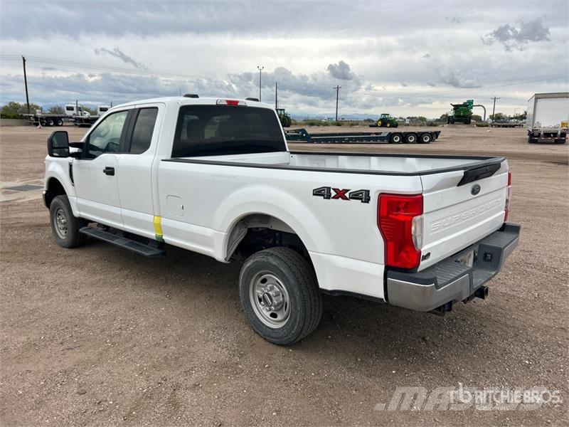 Ford F-250 XL 4x4 Extended Cab Pickup 其他