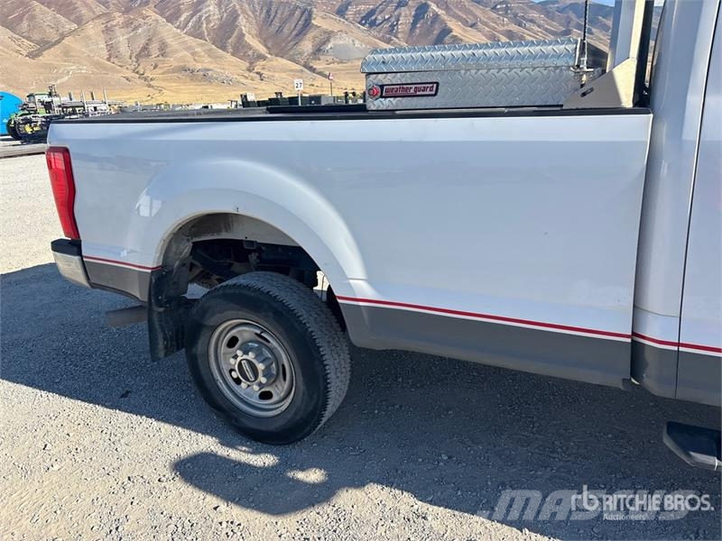 Ford F-250 XL 4x4 Extended Cab Pickup Anders