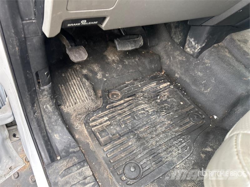 Ford F-250 XL 4x4 Extended Cab Pickup Ostalo