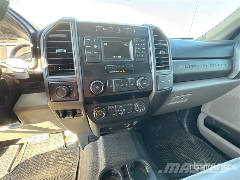 Ford F-250 XL 4x4 Extended Cab Pickup Ostalo
