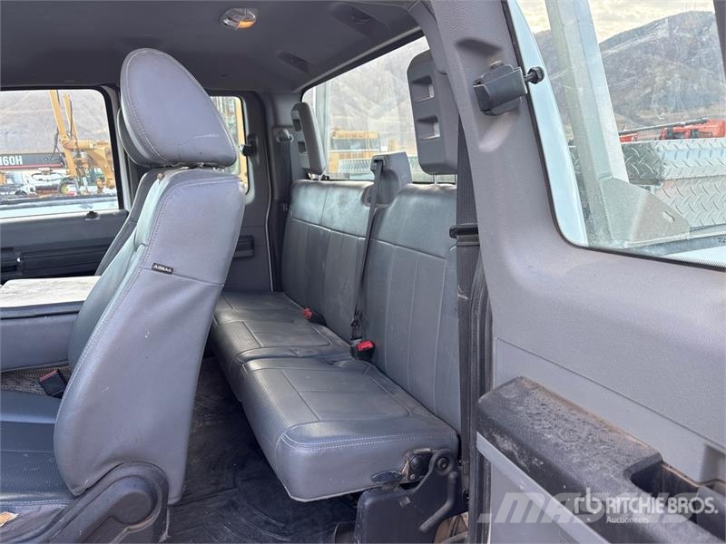 Ford F-250 XL 4x4 Extended Cab Pickup 其他