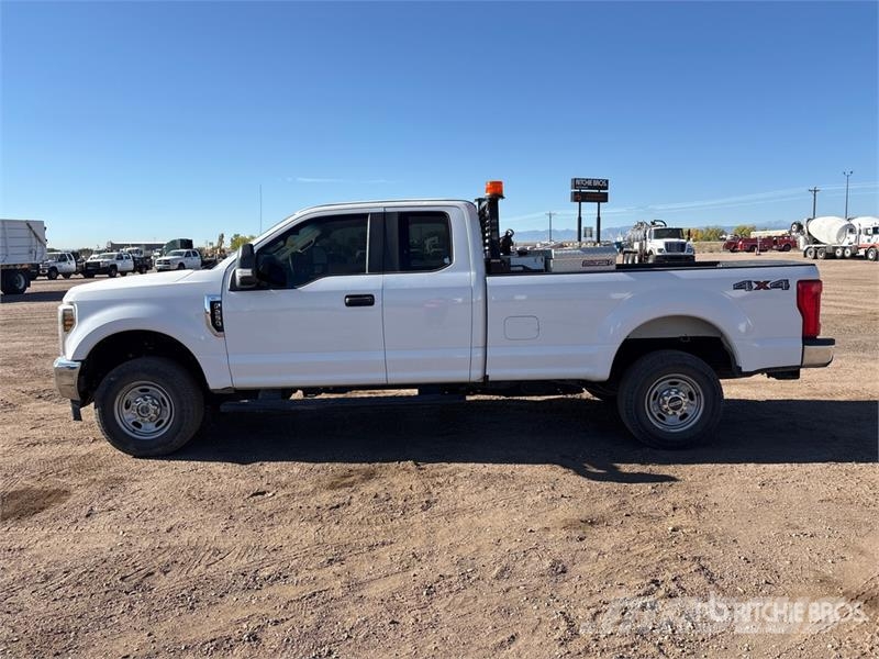 Ford F-250 XL 4x4 Extended Cab Pickup Ostalo