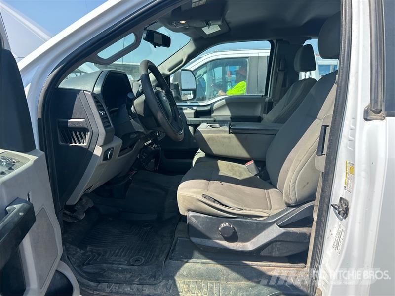 Ford F-250 XL 4x4 Extended Cab Pickup Other