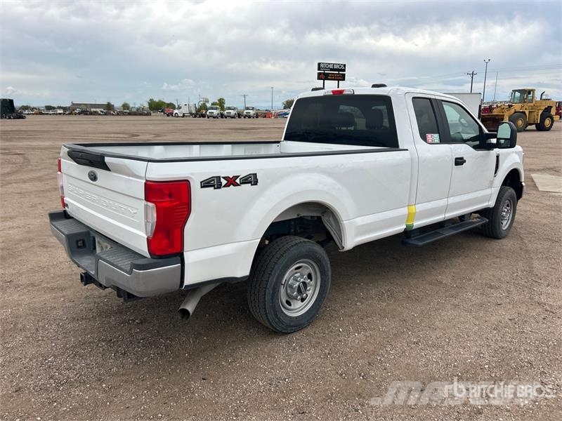 Ford F-250 XL 4x4 Extended Cab Pickup 其他