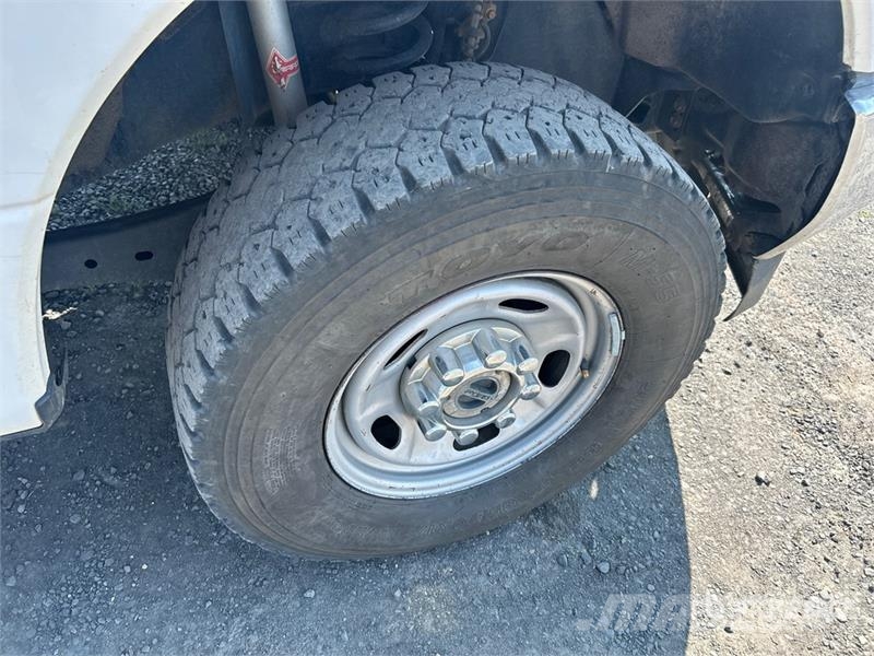 Ford F-250 XL 4x4 Extended Cab Pickup Other