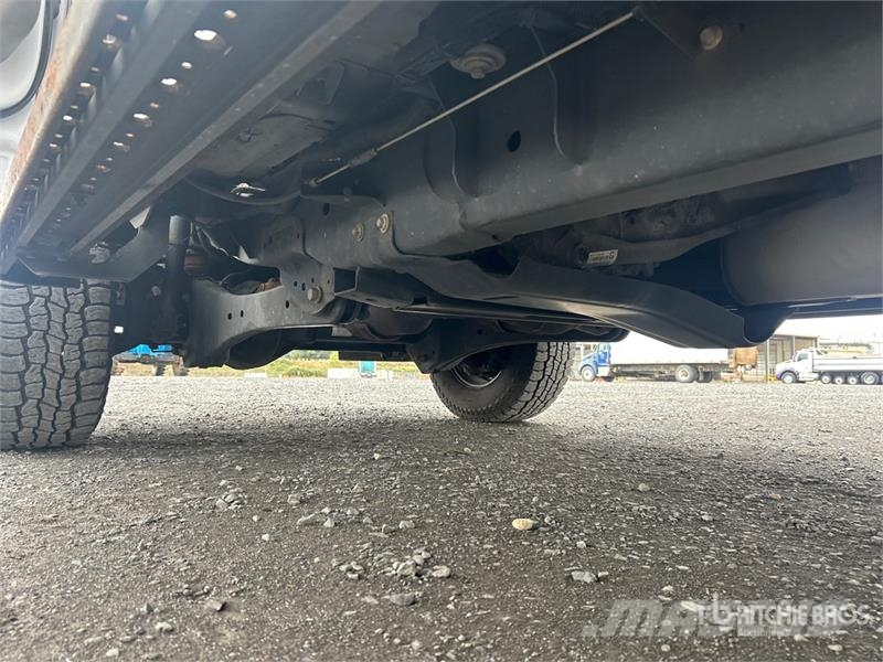 Ford F-250 XL 4x4 Extended Cab Pickup Ostalo