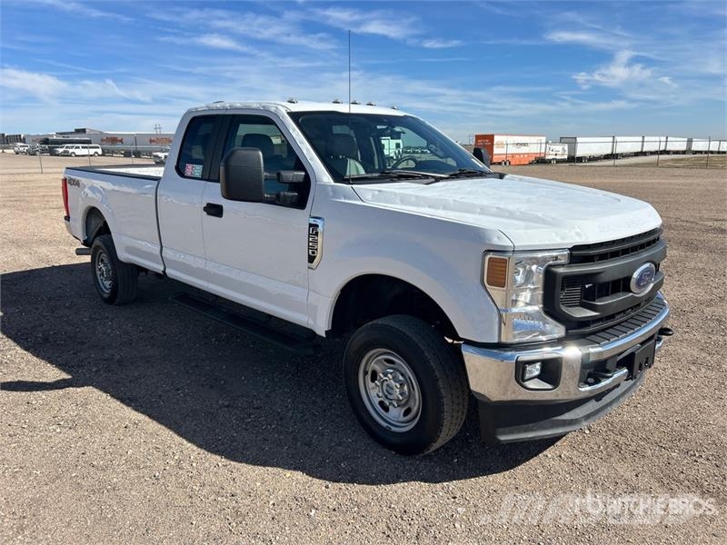 Ford F-250 XL 4x4 Extended Cab Pickup Otras furgonetas