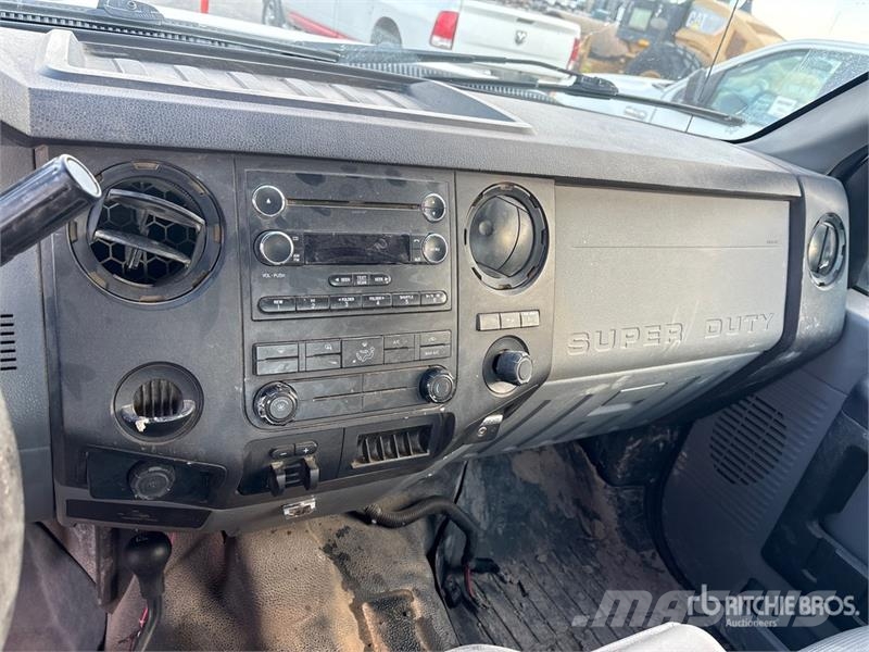Ford F-250 XL 4x4 Extended Cab Pickup 其他