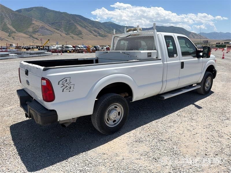 Ford F-250 XL 4x4 Extended Cab Pickup Άλλα Vans