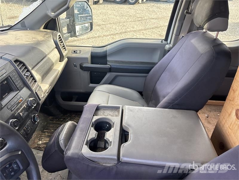 Ford F-250 XL 4x4 Extended Cab Pickup Citi