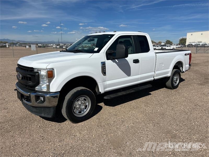 Ford F-250 XL 4x4 Extended Cab Pickup Otras furgonetas
