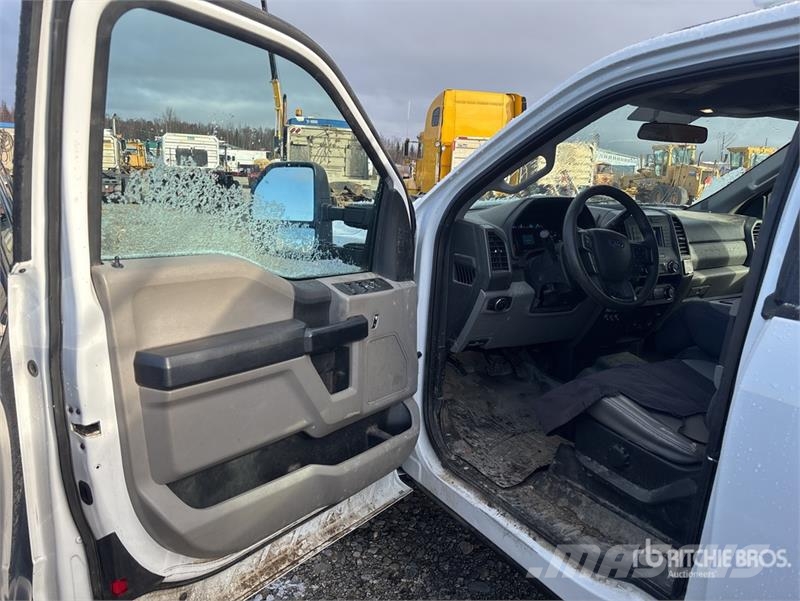 Ford F-250 XL 4x4 Extended Cab Pickup Citi
