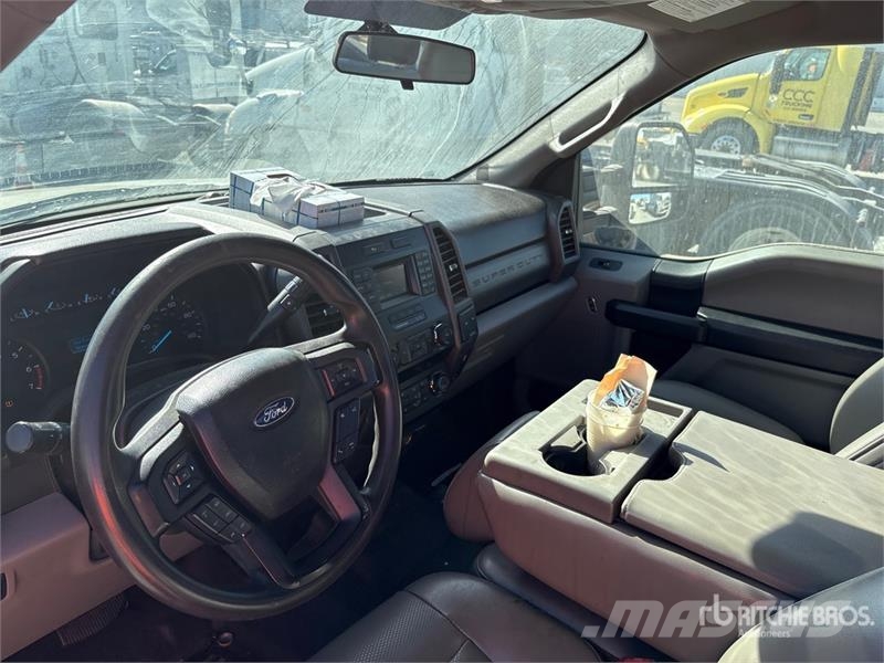Ford F-250 XL 4x4 Extended Cab Pickup Other