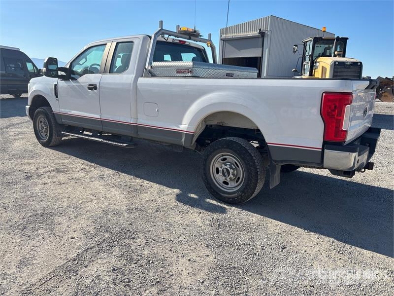 Ford F-250 XL 4x4 Extended Cab Pickup Anders