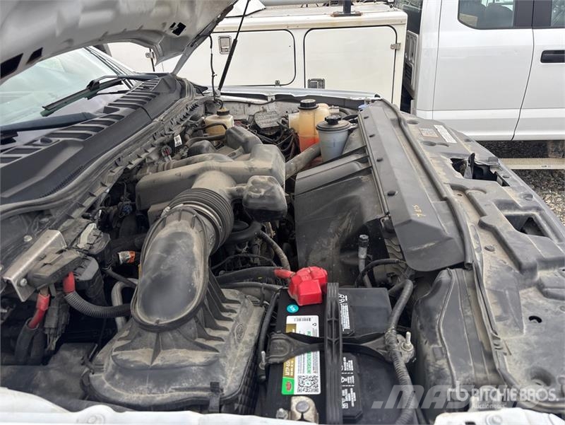 Ford F-250 XL 4x4 Extended Cab Pickup Drugi