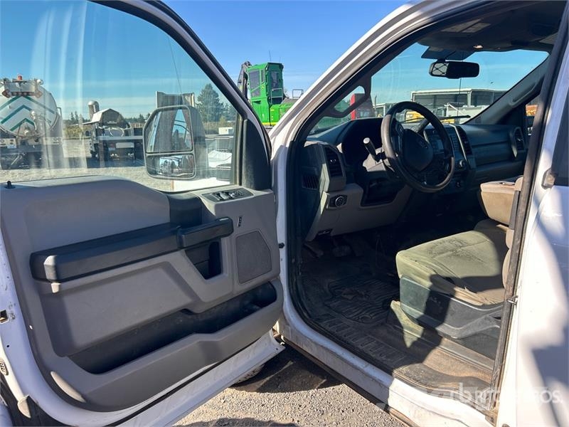 Ford F-250 XL 4x4 Extended Cab Pickup Прочие фургоны