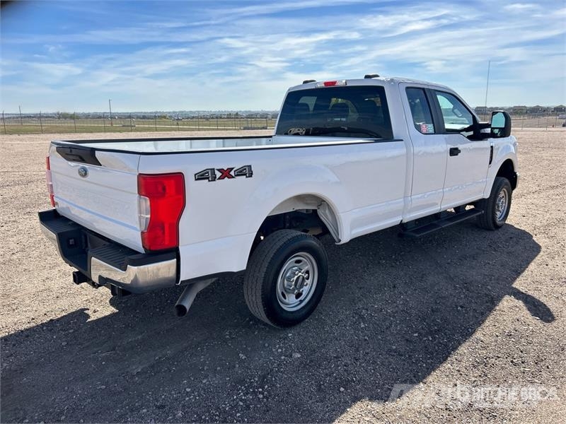 Ford F-250 XL 4x4 Extended Cab Pickup Otras furgonetas