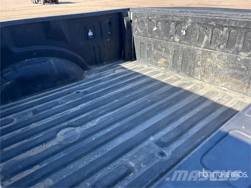 Ford F-250 XL 4x4 Extended Cab Pickup Ostalo