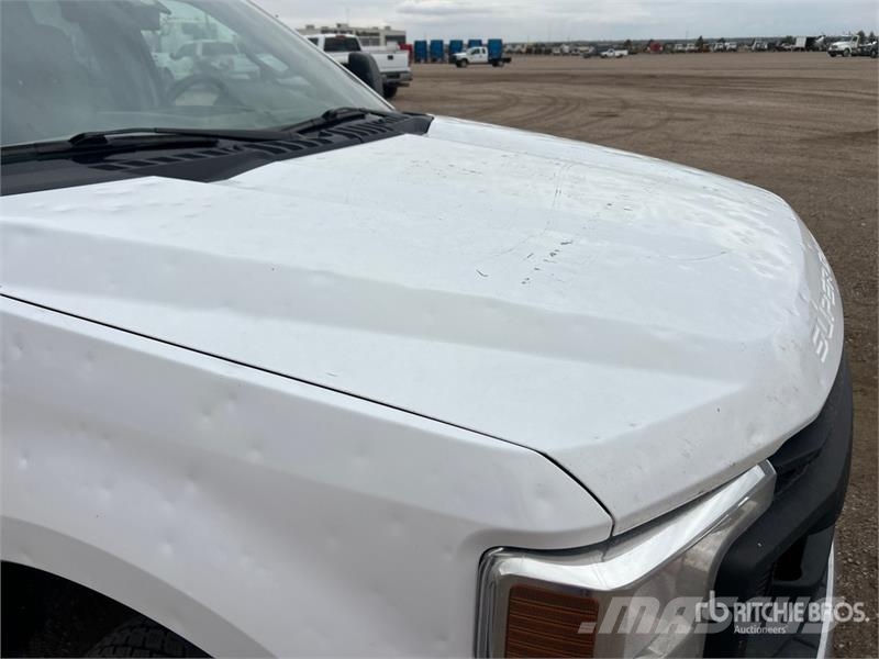 Ford F-250 XL 4x4 Extended Cab Pickup 其他