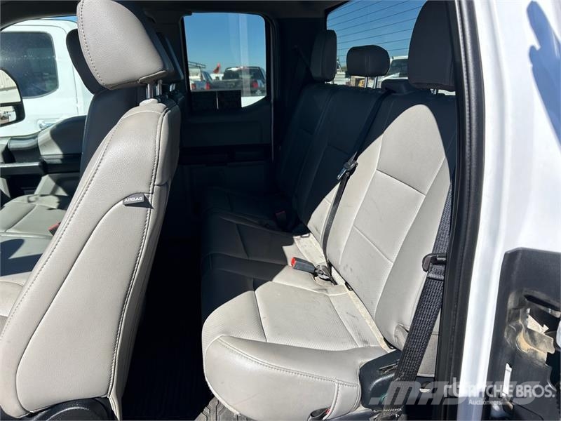Ford F-250 XL 4x4 Extended Cab Pickup Otras furgonetas