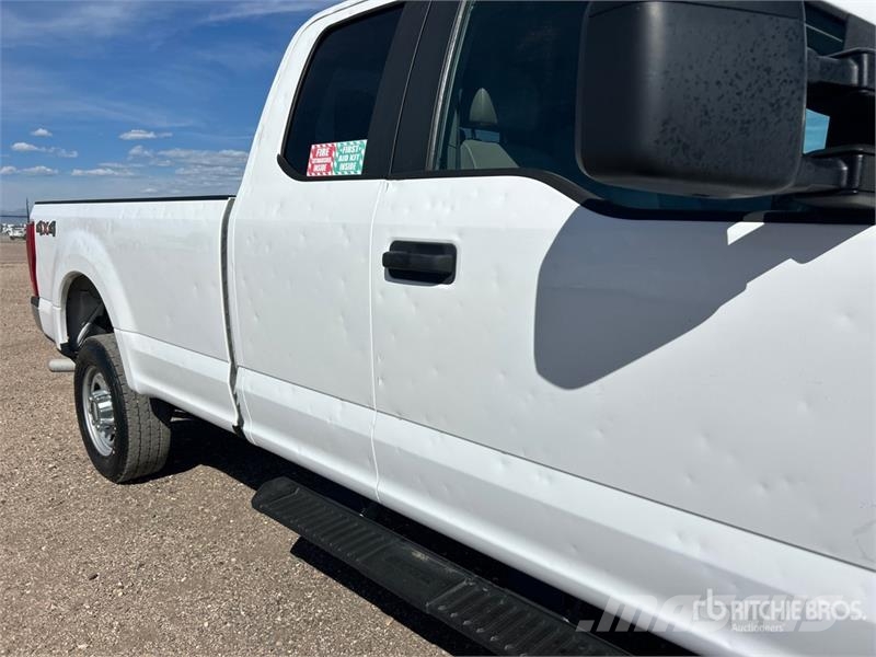 Ford F-250 XL 4x4 Extended Cab Pickup Otras furgonetas