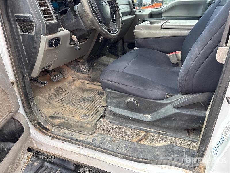 Ford F-250 XL 4x4 Extended Cab Pickup Ostalo