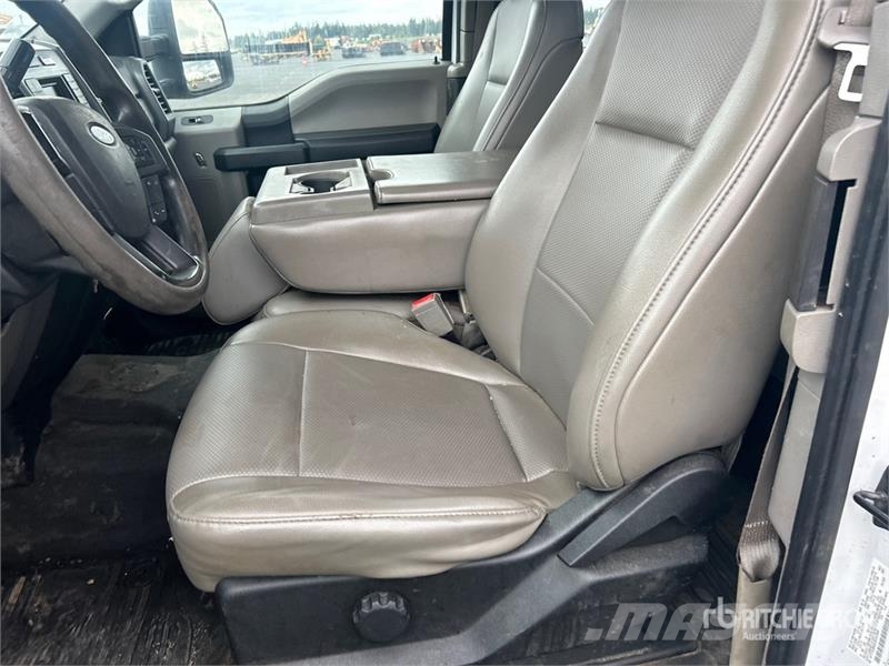 Ford F-250 XL 4x4 Extended Cab Pickup Ostalo