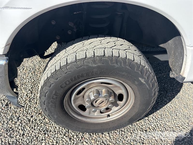 Ford F-250 XL 4x4 Extended Cab Pickup Ostalo