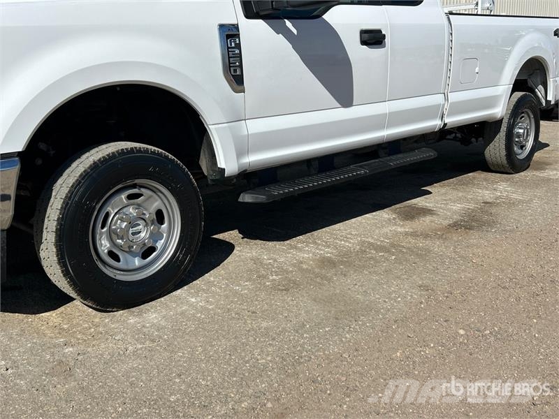 Ford F-250 XL 4x4 Extended Cab Pickup Otras furgonetas