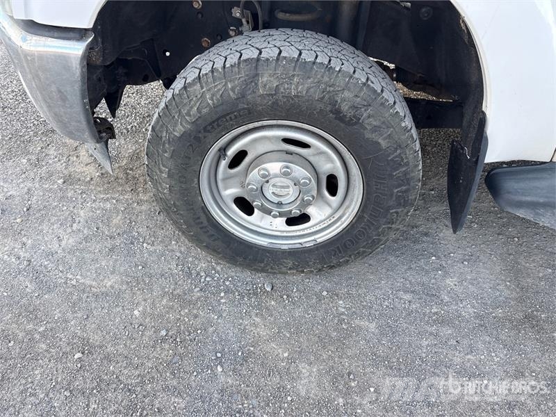Ford F-250 XL 4x4 Extended Cab Pickup 其他