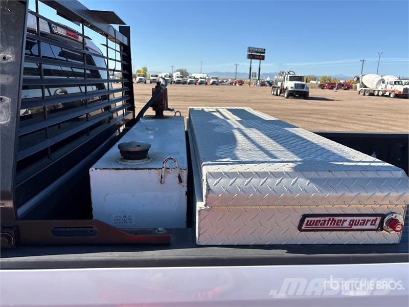 Ford F-250 XL 4x4 Extended Cab Pickup Ostalo
