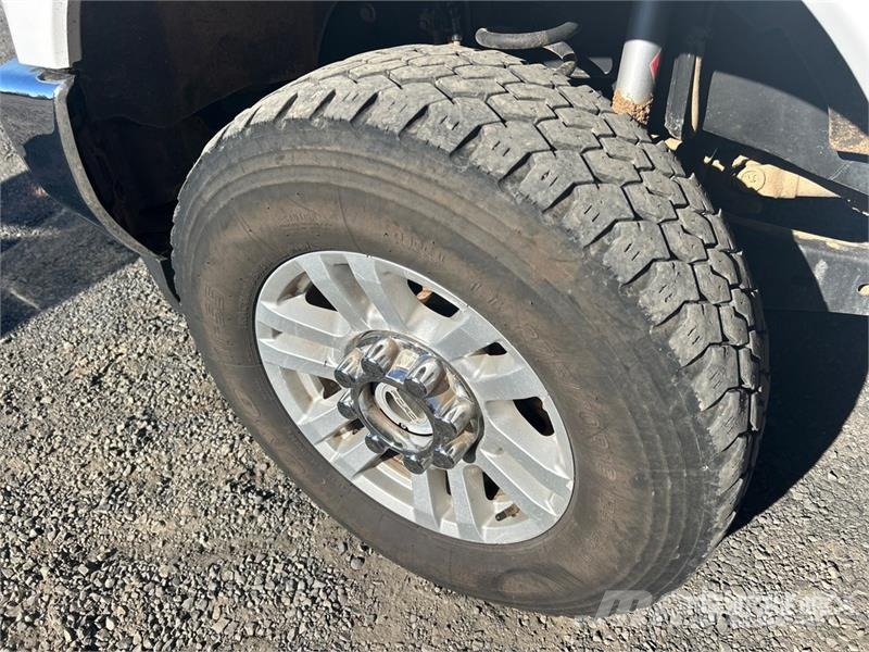 Ford F-250 XL 4x4 Extended Cab Pickup Прочие фургоны