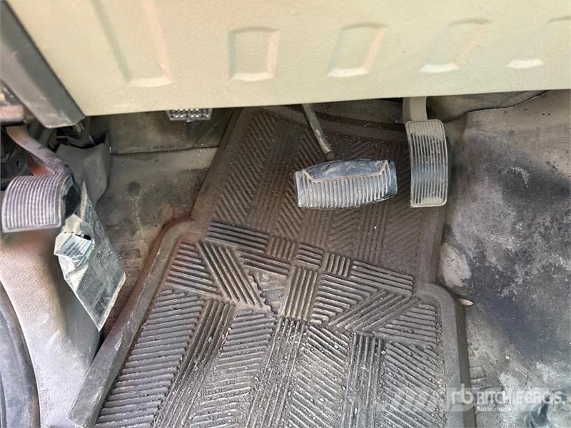 Ford F-250 XL 4x4 Pickup Altele