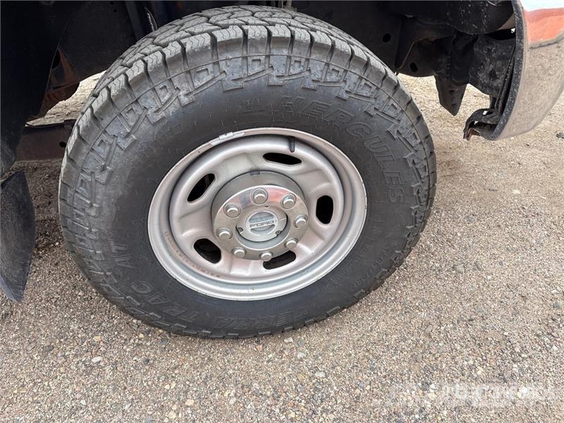Ford F-250 XL 4x4 Pickup Andere Transporter