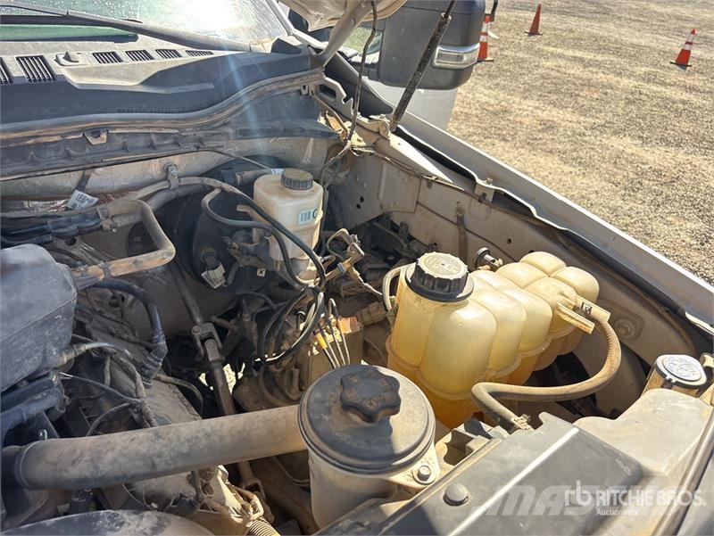 Ford F-250 XL 4x4 Pickup Egyéb