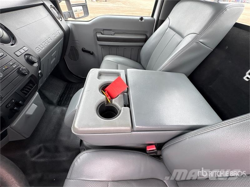 Ford F-250 XL 4x4 Pickup Andere Transporter
