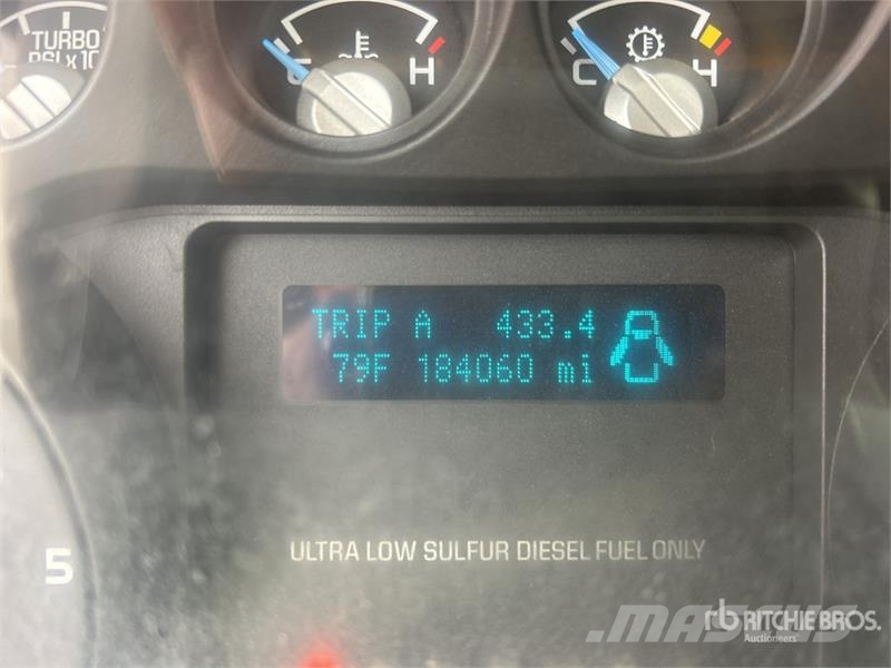 Ford F-250 XL 4x4 Pickup 其他