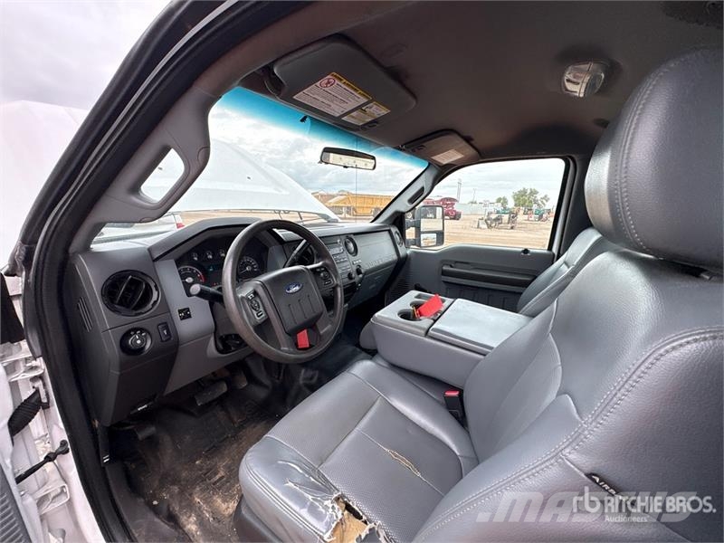 Ford F-250 XL 4x4 Pickup Andere Transporter