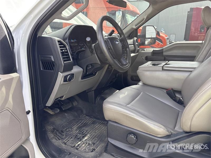 Ford F-250 XL 4x4 Pickup Άλλα Vans