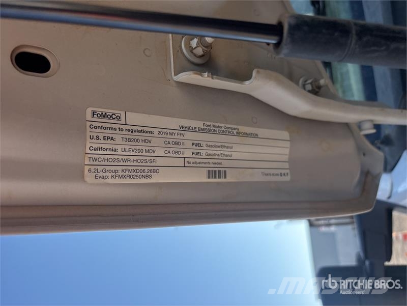 Ford F-250 XL 4x4 Pickup Drugi