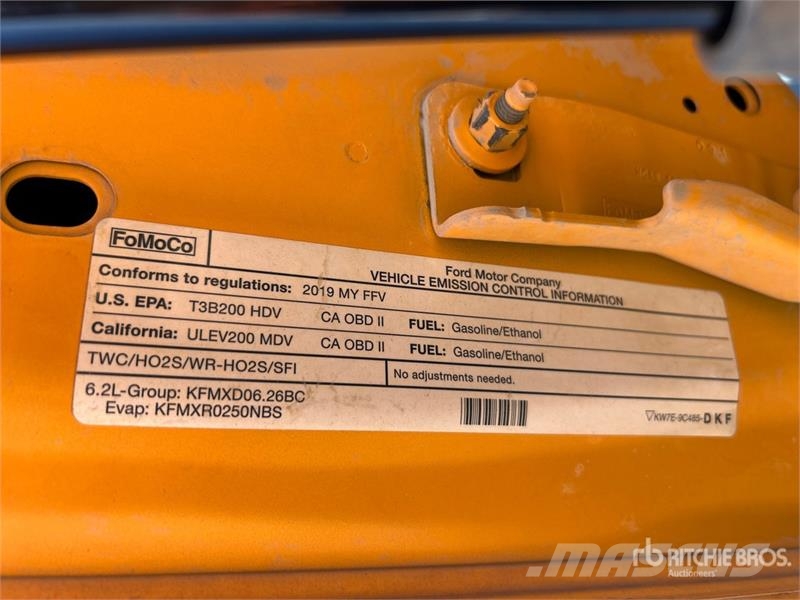 Ford F-250 XL 4x4 Pickup Ostalo
