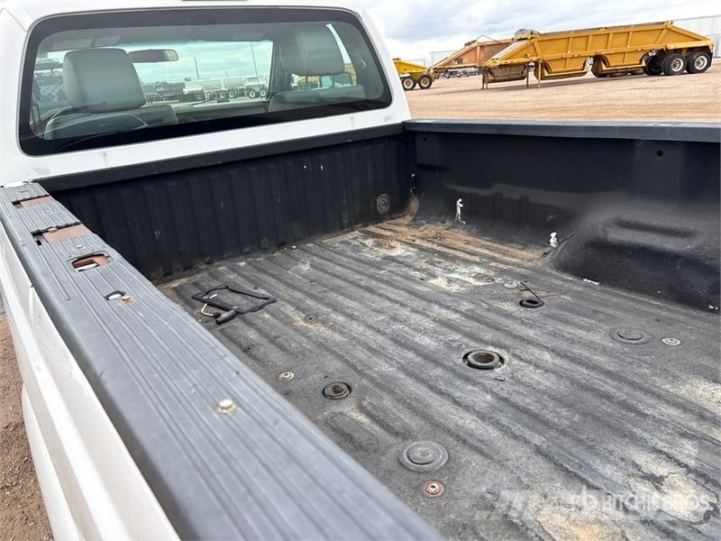 Ford F-250 XL 4x4 Pickup Andere Transporter