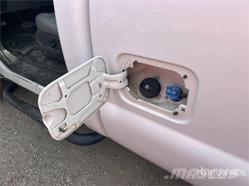 Ford F-250 XL 4x4 Pickup 其他