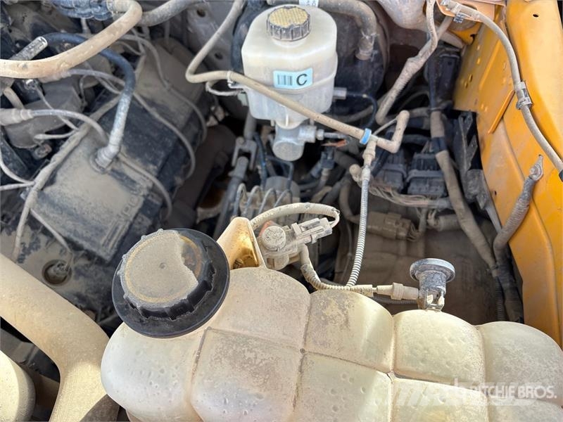 Ford F-250 XL 4x4 Pickup Egyéb